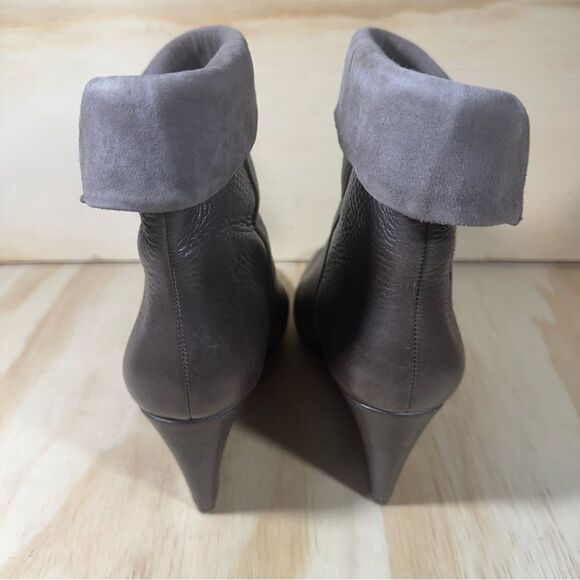 Kate Spade Brown Wedge Boots Women’s Size 9 - Picture 5 of 7